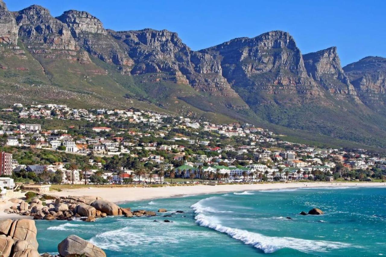 Colourful And Cosy In Newlands Cape Town